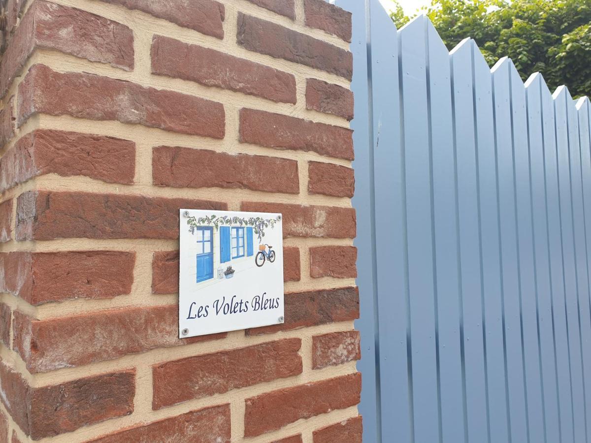 Les Volets Bleus De Les Roses Holiday home