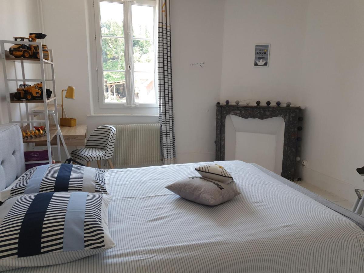 Les Volets Bleus De Les Roses Ferienhaus *